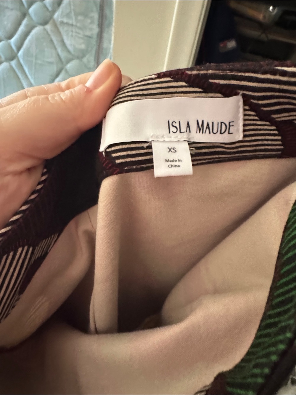 Anthropologie Isla Maude Women's Printed A-Line Skirt in Burgundy and Green - Picture 6 of 7